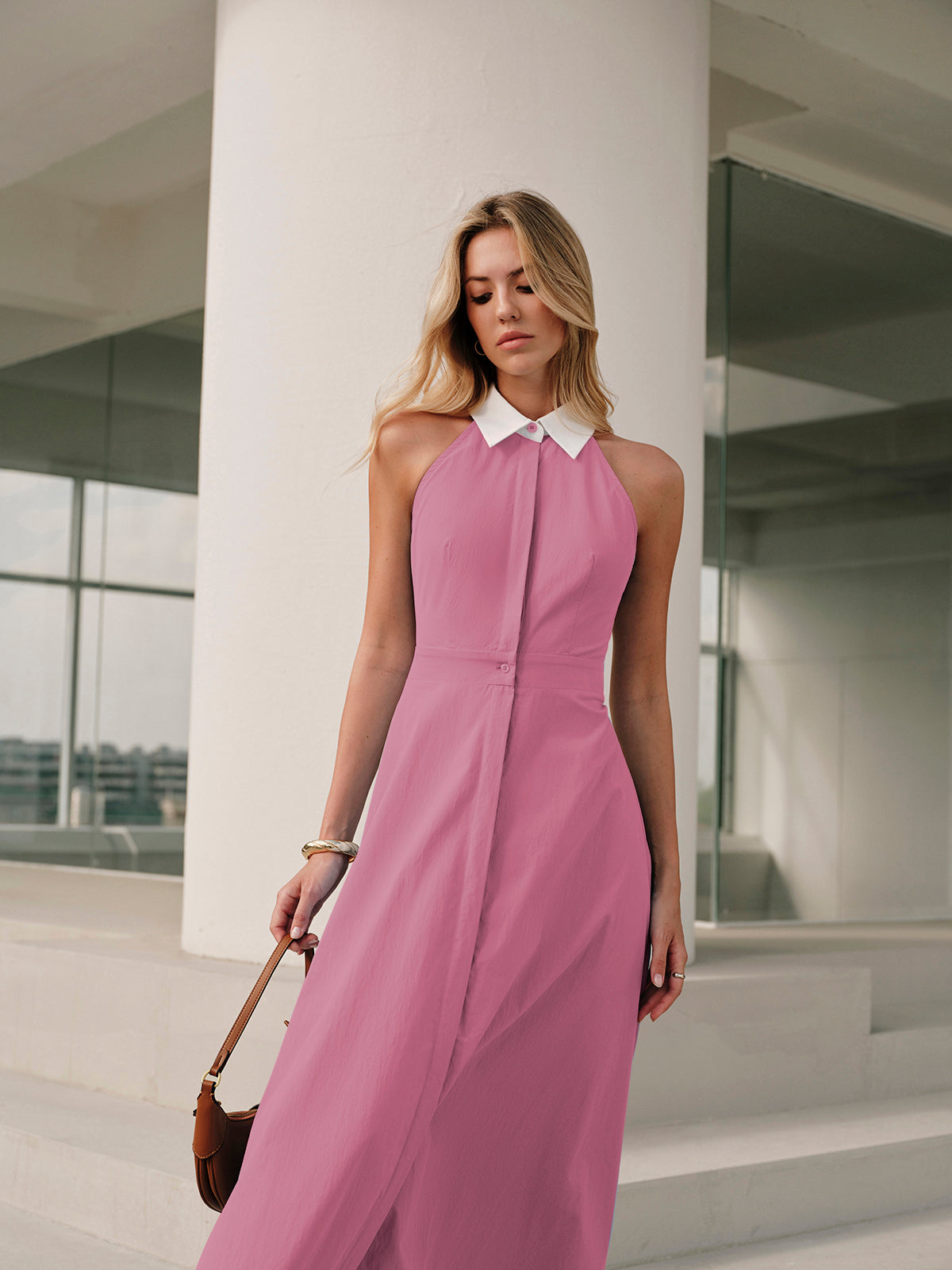 Maxi jurk mouwloos met kraag knoopsluiting zomer elegant casual modern