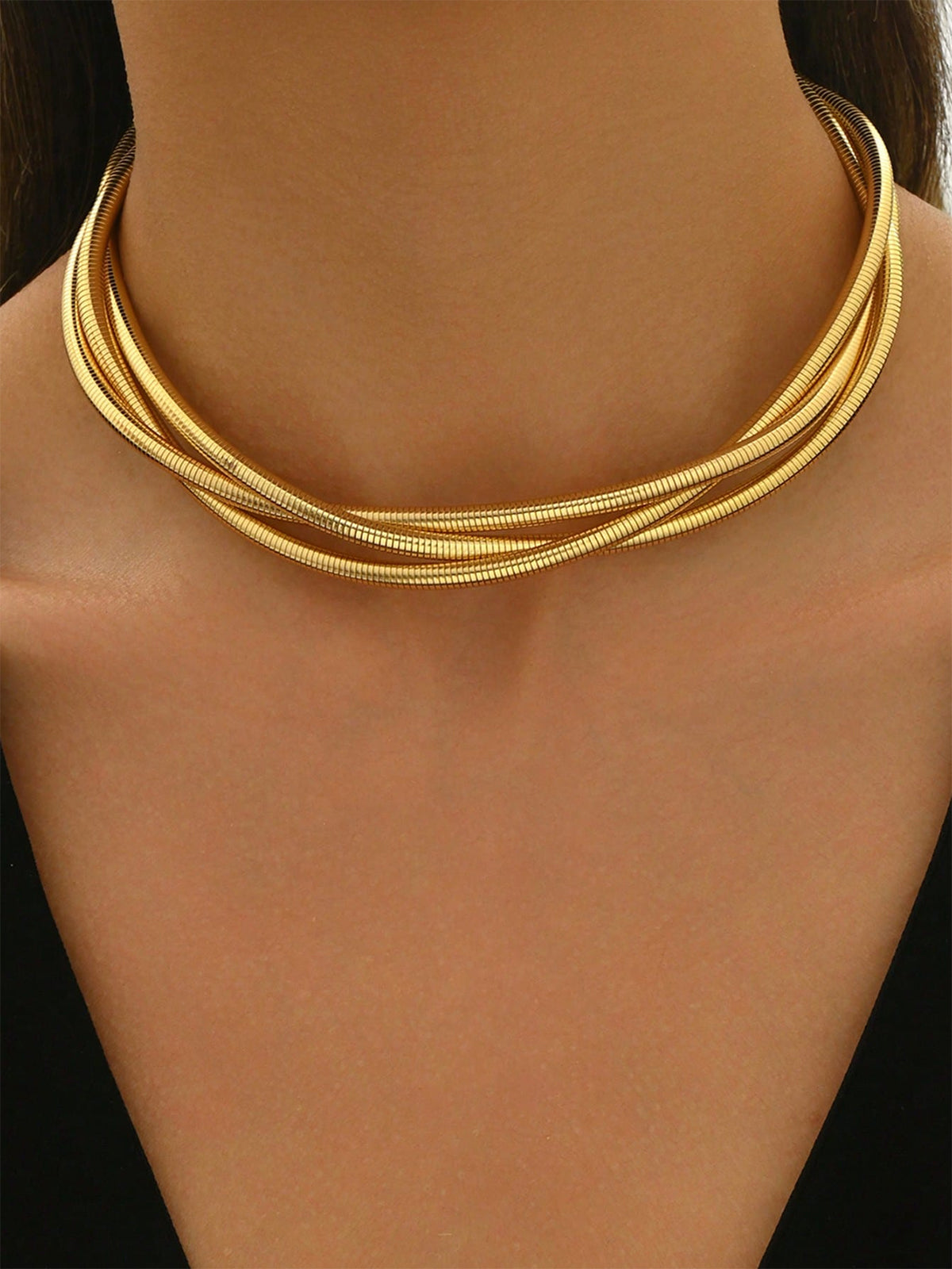 Drie-laagse Goudkleurige Choker Ketting Dames – Stijlvolle Halsketting