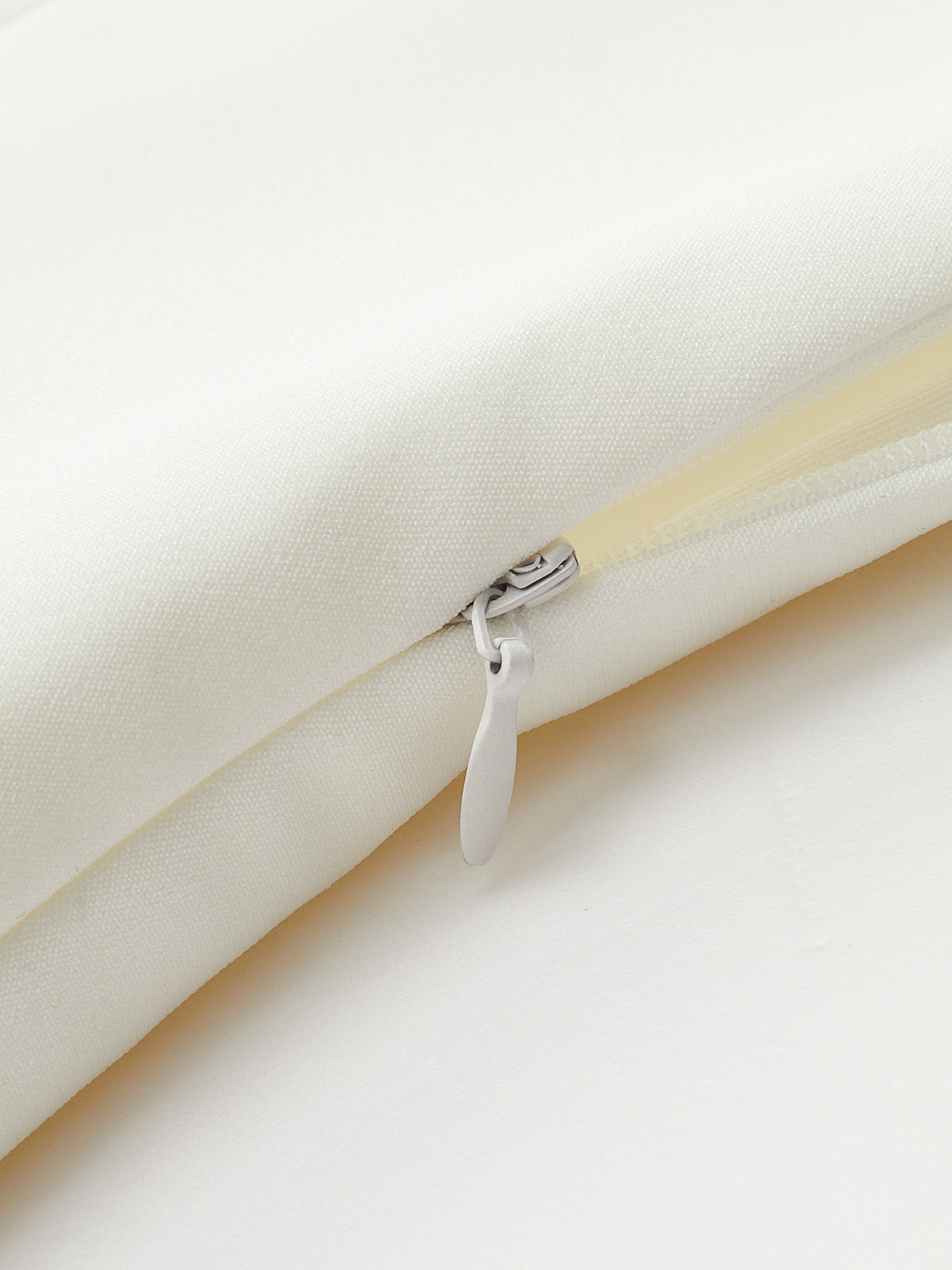 Pearl Mini Jurk met Strikschouder