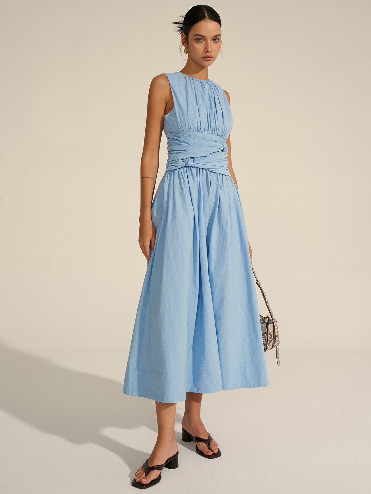 Sky Draped Getailleerde Midi Jurk