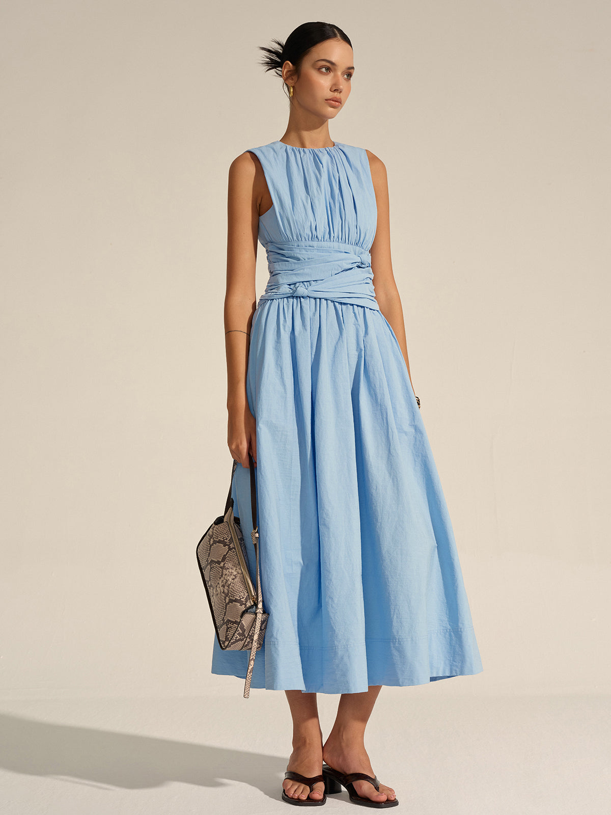 Sky Draped Getailleerde Midi Jurk